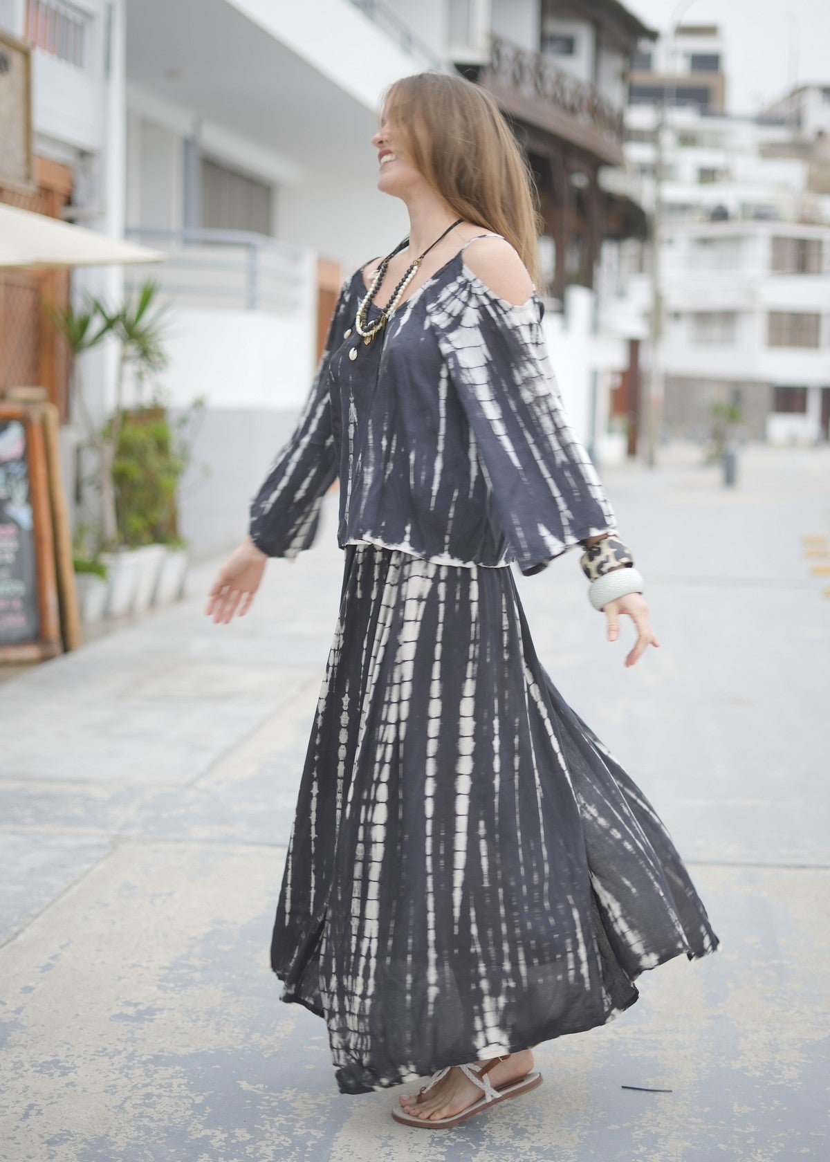 FALDA LARGA VERA NEGRO