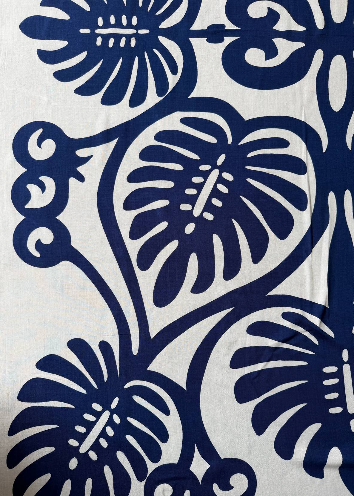 PAREO BATIK SIN FLECOS HOJAS CREMA/AZUL TU